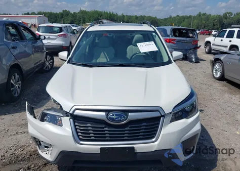 2021 Subaru Forester Premium z USA, uszkodzony, nr VIN JF2SKAJC2MH430736